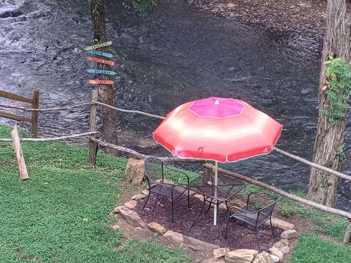 Clyde Tranquil Creekside Mountain View Getaway 아파트 외부 사진